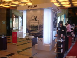 商場展柜與展示道具 設計、制作與維護全流程解析